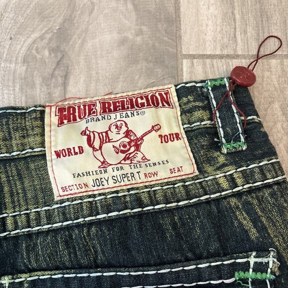 True Religion Made In USA Joey Super T Jean Shorts Jorts Size 42 Green Blue 15” - Picture 2 of 8